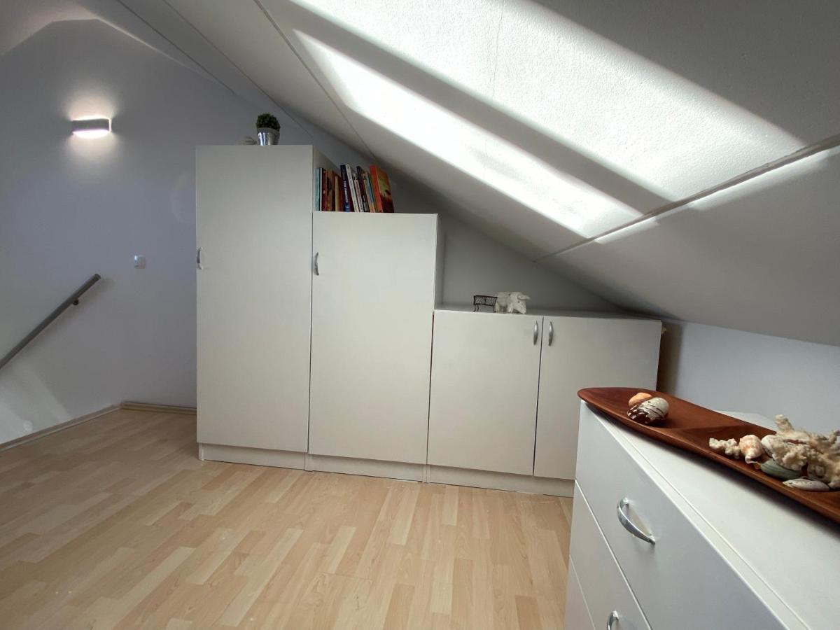 Tanis Ocean Loft Apartment Martinscica  Exterior photo